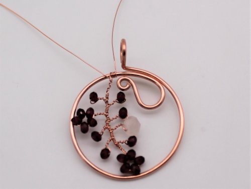 Abby Hook's Jasmine Pendant - Attach the vine, Contemporary Wire Jewelry, Coiling, Coiling Wire, Wire Coiling, Loops, Wire Loop, Wrapped Wire Loop, coil the wire around the frame